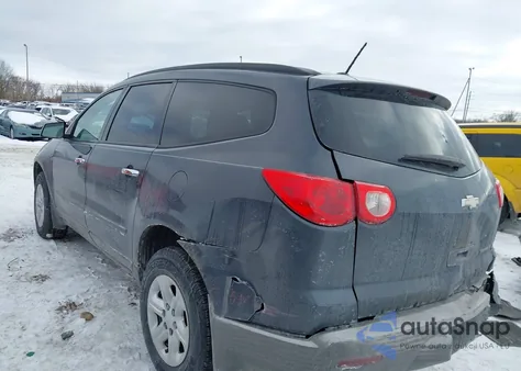2012 Chevrolet Traverse Ls z USA, uszkodzony, nr VIN 1GNKRFED3CJ364626